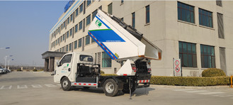 Rear Loading 7.5m3 Garbage Pickup Truck Trash Removal